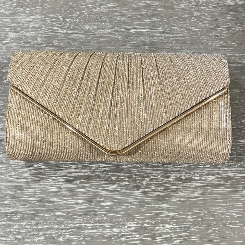 Elegant Gold Clutch Bag with chain